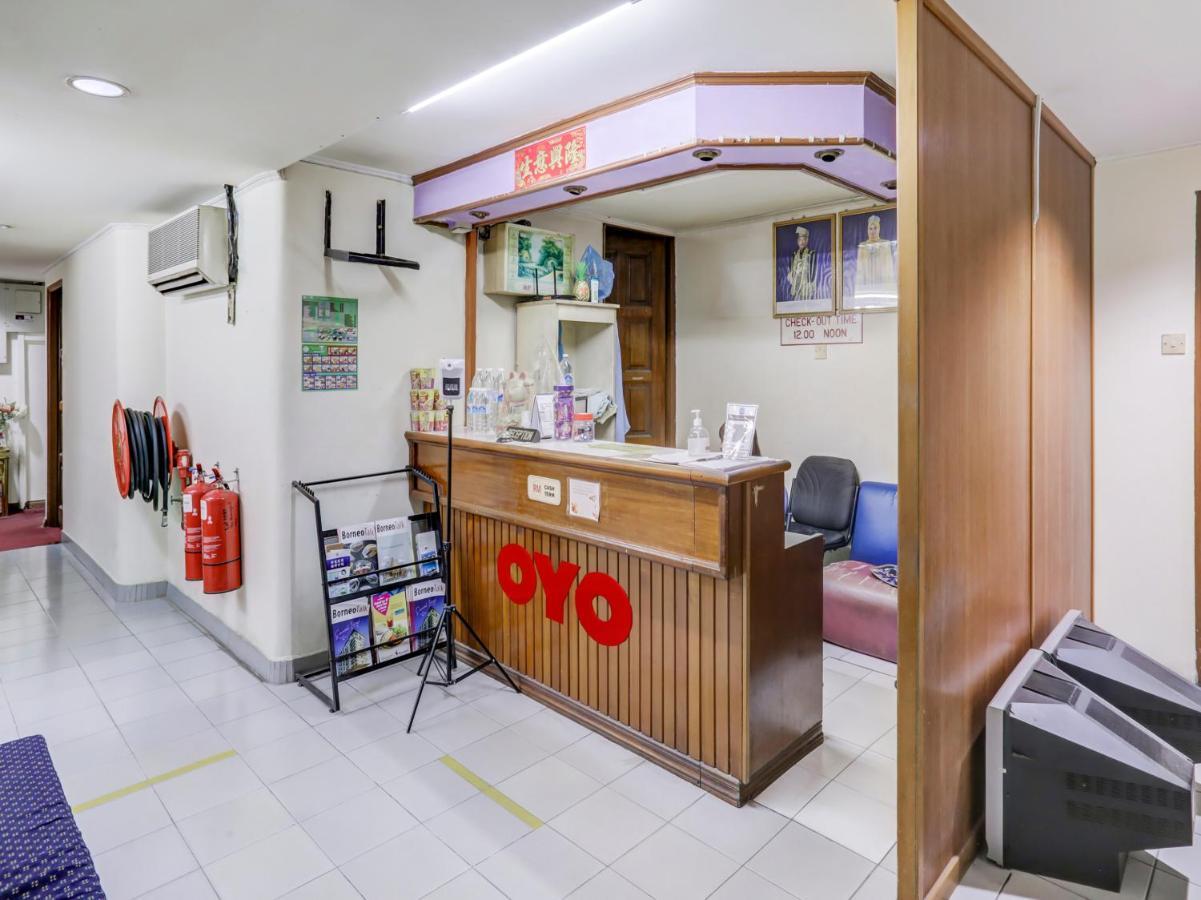 Oyo 90376 Centre Point Hotel 림방 외부 사진