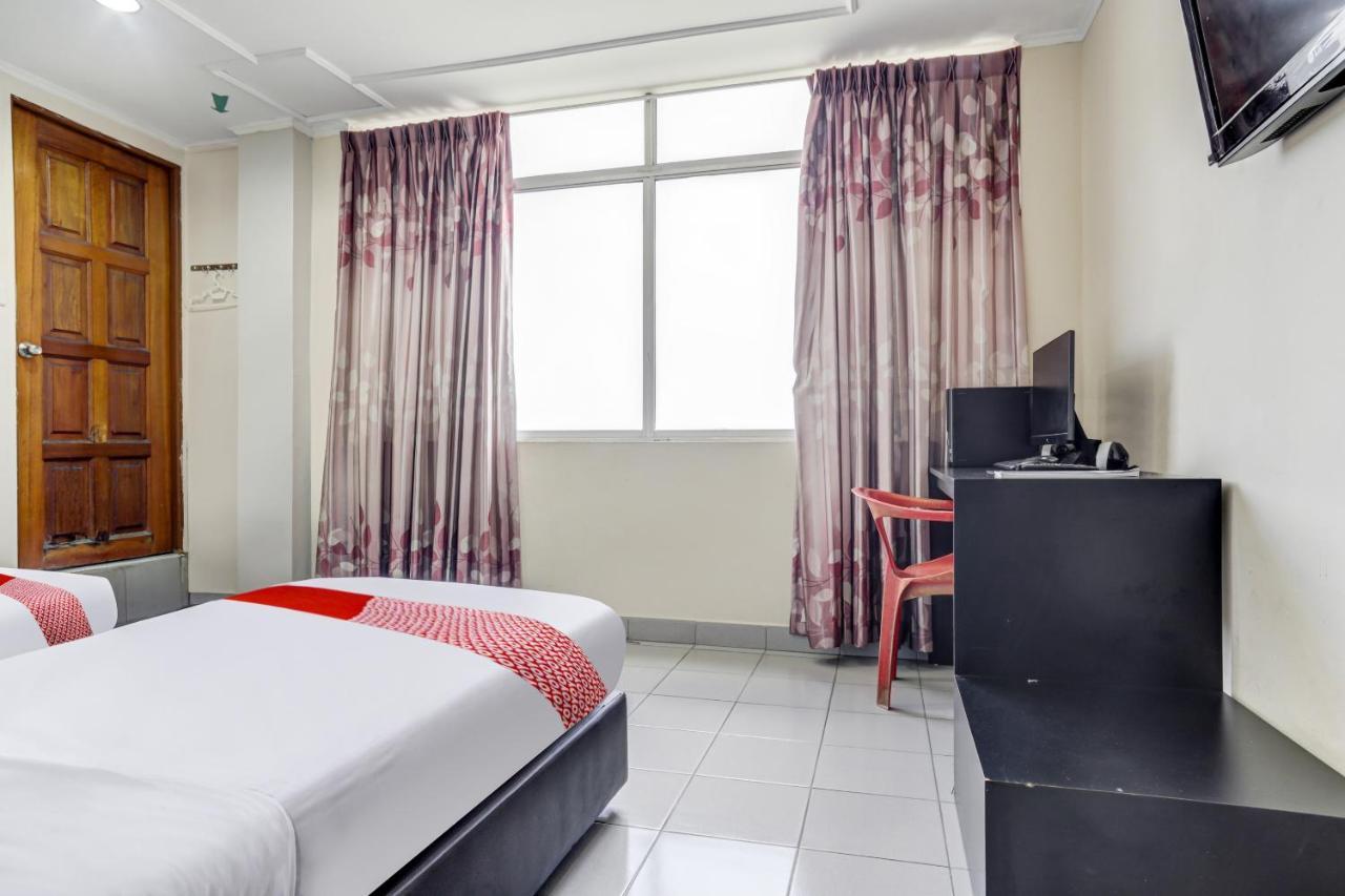 Oyo 90376 Centre Point Hotel 림방 외부 사진
