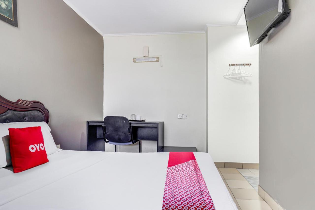 Oyo 90376 Centre Point Hotel 림방 외부 사진