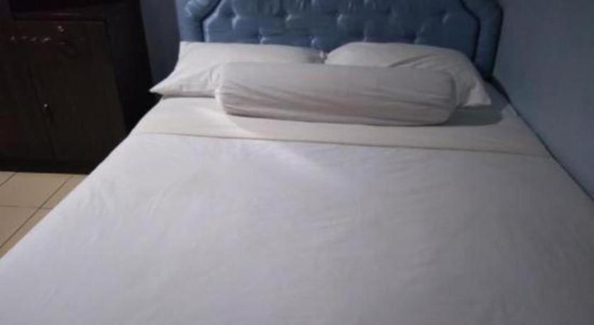 Oyo 90376 Centre Point Hotel 림방 외부 사진