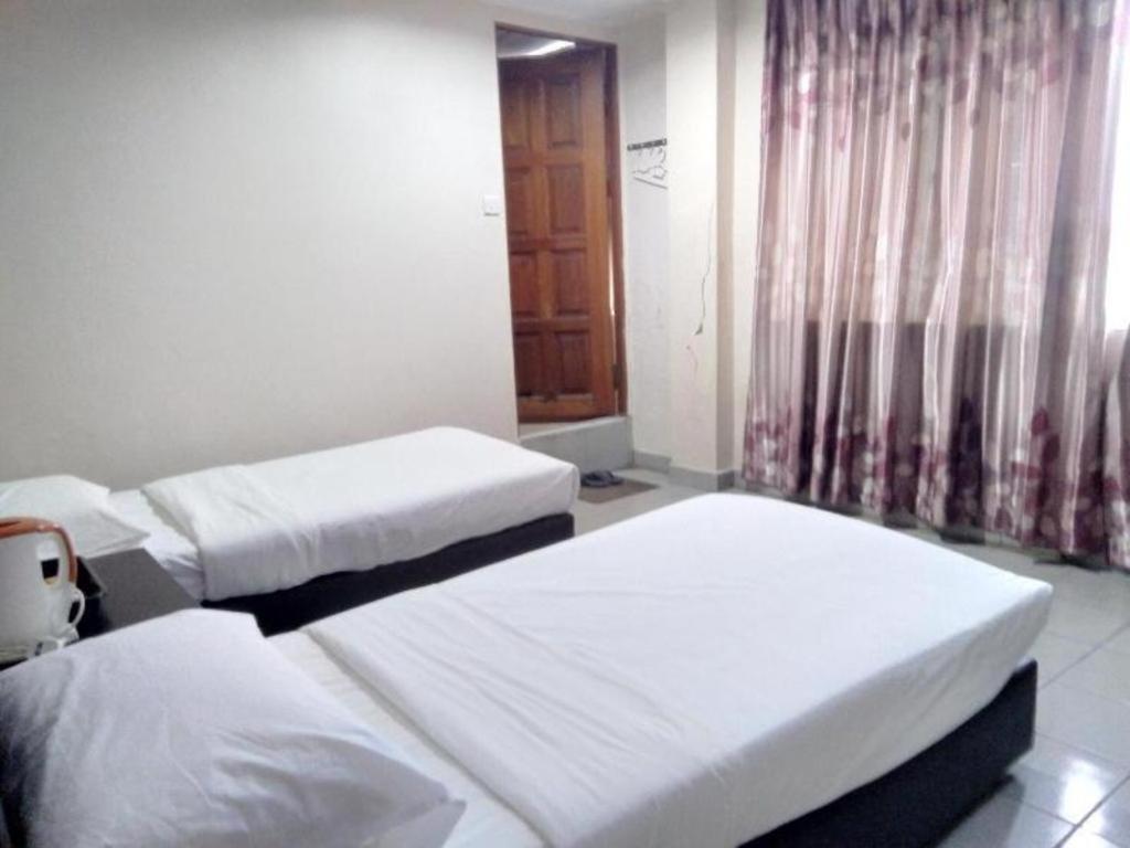 Oyo 90376 Centre Point Hotel 림방 외부 사진