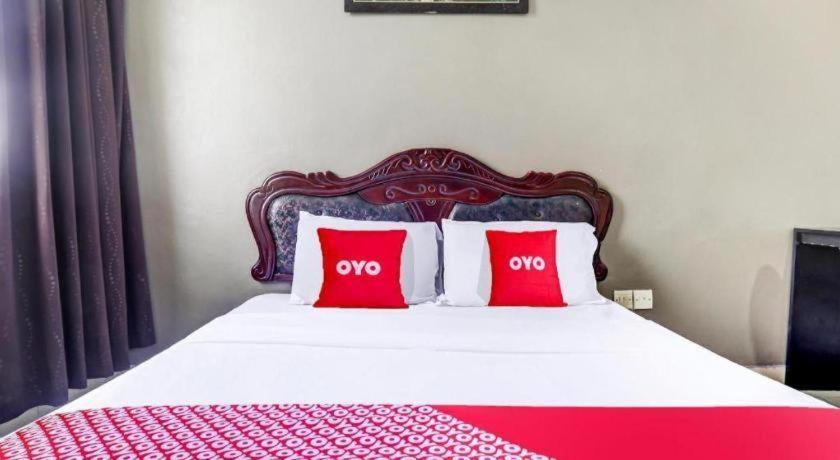 Oyo 90376 Centre Point Hotel 림방 외부 사진