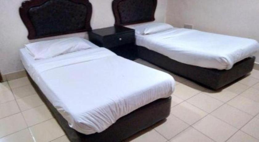 Oyo 90376 Centre Point Hotel 림방 외부 사진
